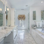 Baltā marmora vannas istaba klasiskā izturībā