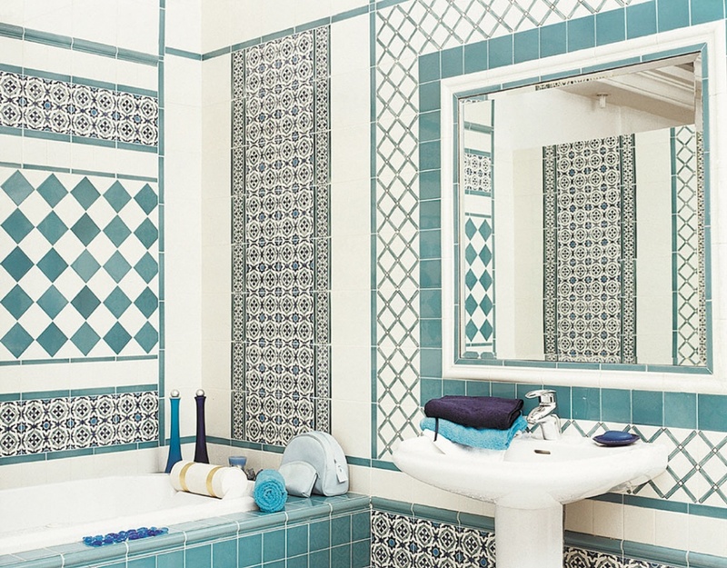 White bathroom Mediterranean style with ornament