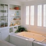Balts vannas istabas stils