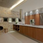 Mutfakta kumtaşı dekoratif taş