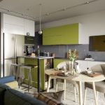 Virtuves dizains modernā stilā pelēcīgi zaļā krāsā