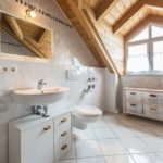 High-tech private bathroom design in wood and wood