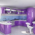 Combinație de culori lucioase violet interior interior de bucătărie pe un fundal deschis