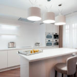 Modern mutfak beyaz gama adası tasarım