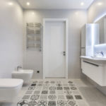vannas istabas dizains apvienots ar tualeti