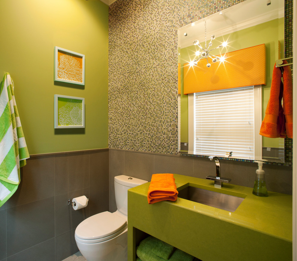 teintes vertes dans la salle de bain 4 m²