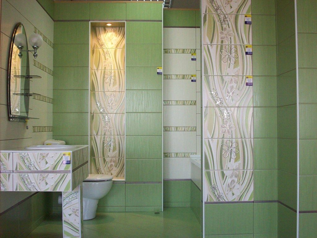 carreaux de céramique verts dans la salle de bain