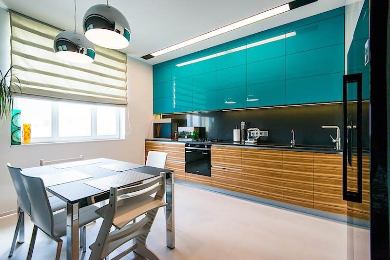 living room kitchen with turquoise facades