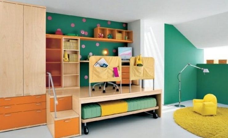 تصميم سرير غرفة الأطفال أسفل المنصة مع طاولة
