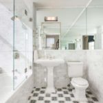 salle de bain avec décor d'idées de douche