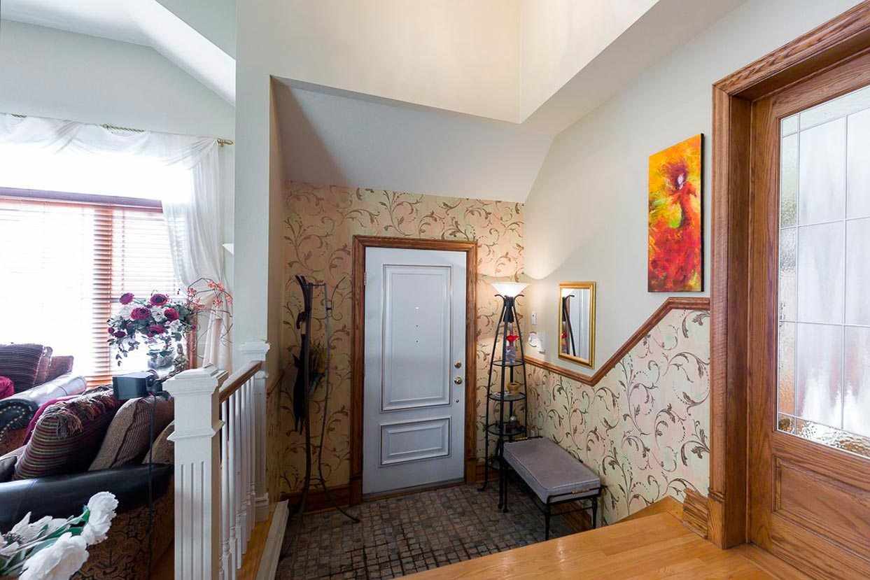 özel bir evde güzel bir iç koridor odaları fikri