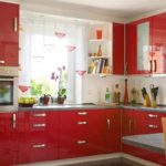 ideja par neparastu sarkanās virtuves attēla stilu
