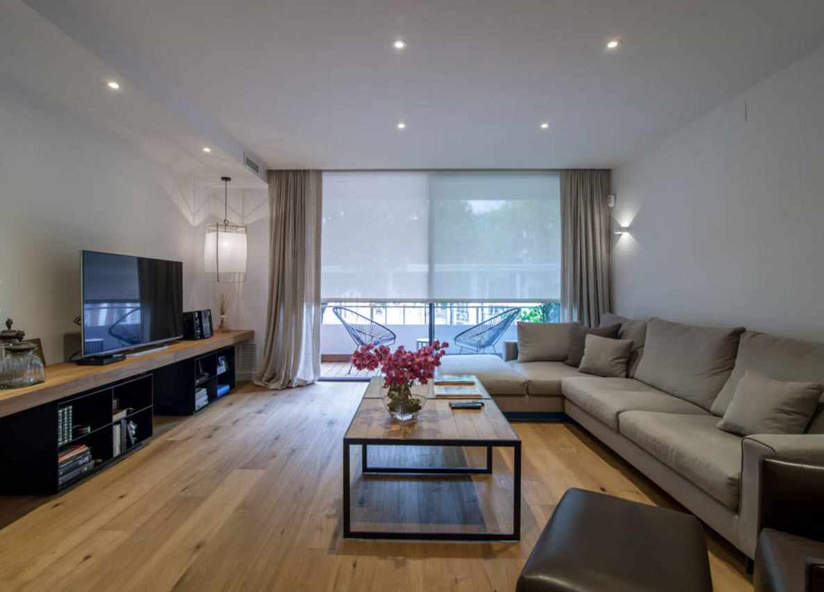 the idea of ​​a bright interior living room 19-20 sq.m