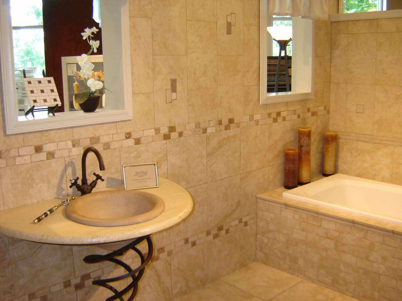 مثال على حمام مزين بالبلاط الجميل