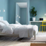 Beyaz yatak yatak odası tasarımı