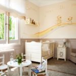 Provence tarzı odada bebek tablo