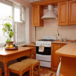 Kruşçev'in mutfağında ahşap mobilyalar