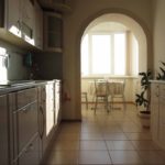 Arch in the design of a panel house kitchen