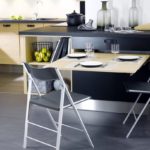 השימוש ברהיטים מתקפלים בעיצוב המטבח