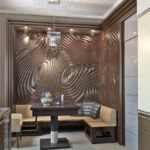 Yemek odası duvarlarının hacimsel sıva ile dekorasyonu