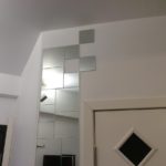 Décoration murale couloir avec carreaux de miroir