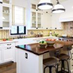 Organizare iluminat bucătărie într-o casă privată