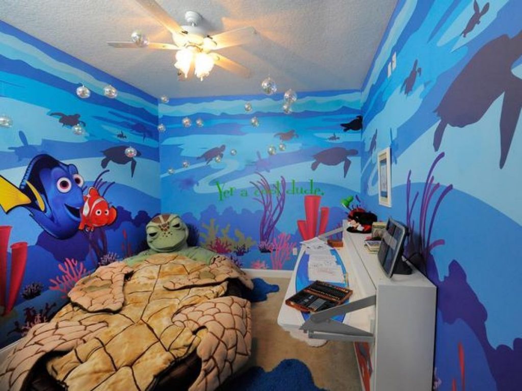 טפטים בחדר הילדים על בסיס הסרט המצויר Finding Nemo