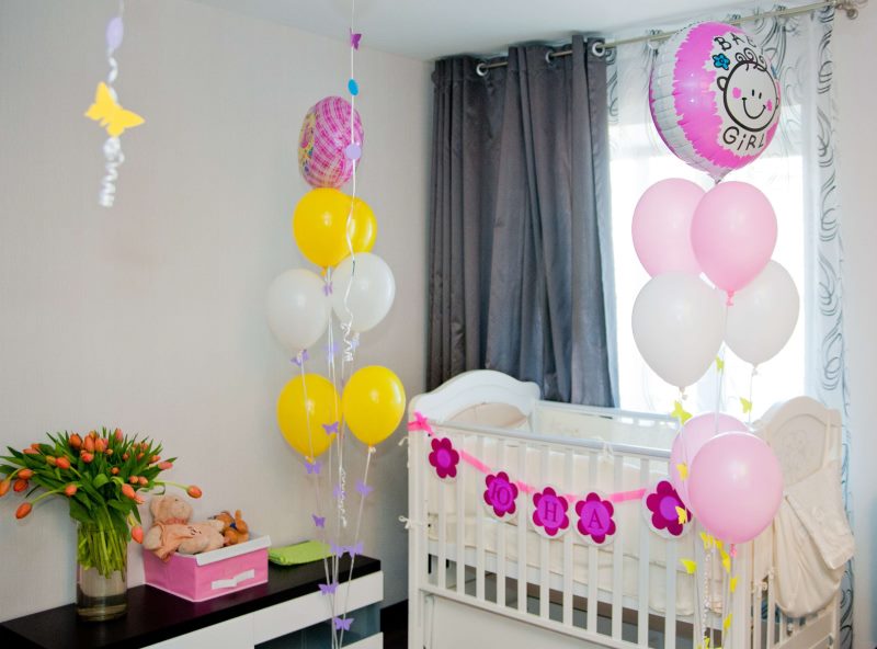 Balonlu çocuk odası dekorasyonu