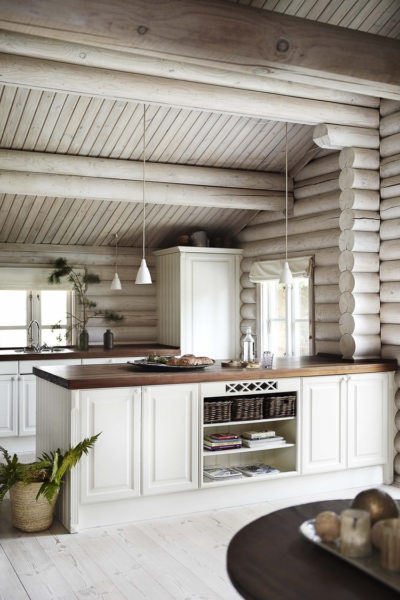 Bucătărie scandinavă într-o casă de țară