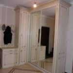 Koridor için klasik mobilya