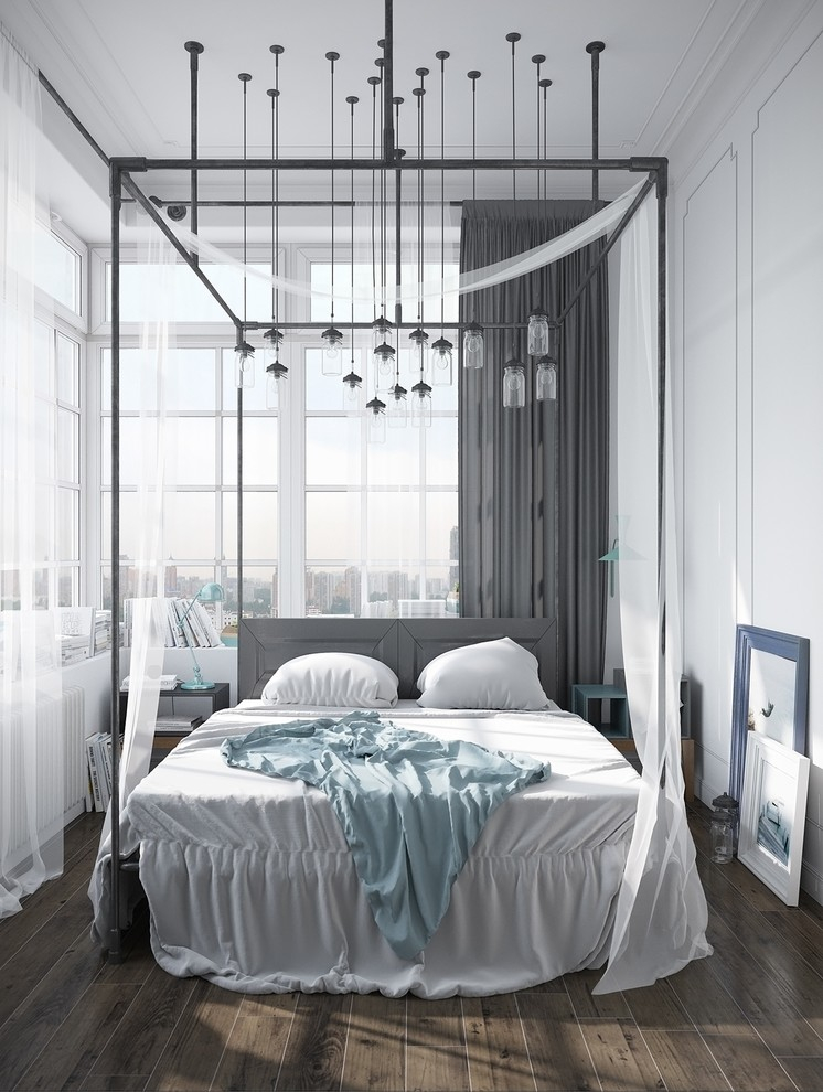 Panoramik pencerelere sahip küçük bir yatak odası iç