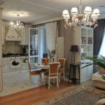 تصميم غرفة المعيشة المطبخ في نمط الكلاسيكية الحديثة
