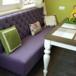 Kompakt kanapé lila kárpitozással
