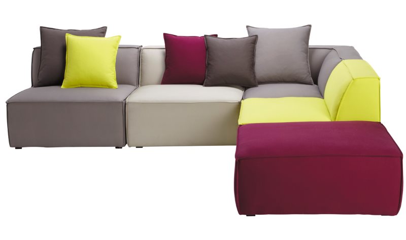 كتل متعددة الألوان من أريكة وحدات للمطبخ