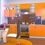 تصميم المطبخ البرتقالي الحديث
