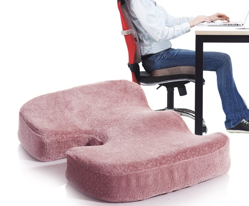 Ofis koltuğu için ortopedik yastık kesme