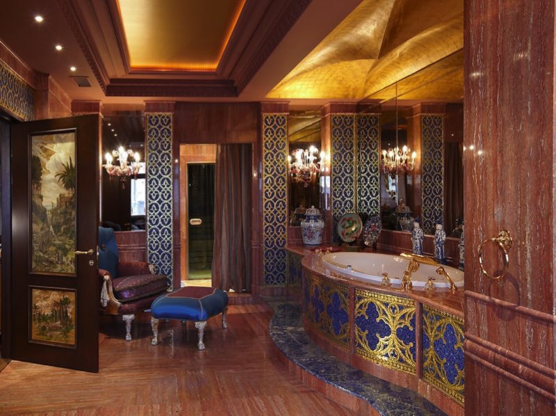 Intérieur de salle de bain de style arabe