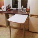 Meja dapur yang boleh dipanjangkan dengan peti sejuk