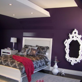 intérieur de la chambre violette