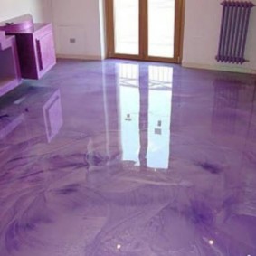 Sàn Lilac với bề mặt bóng