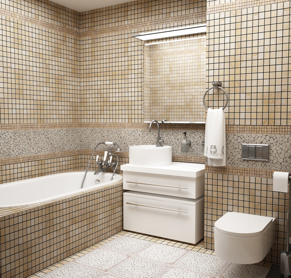 Sanitaires blancs dans la salle de bain combinée avec garniture en mosaïque