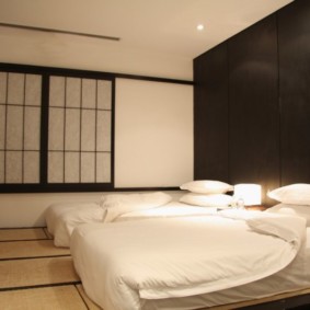 תמונה יפנית בחדר השינה