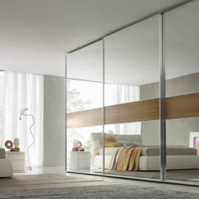 mirrored wardrobe for the bedroom