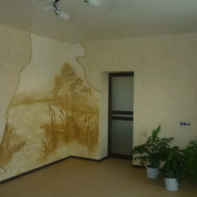 koridor ve oturma odasında sıvı duvar kağıdı