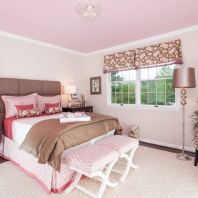 ห้องนอนบ้านสีชมพูส่วนตัว