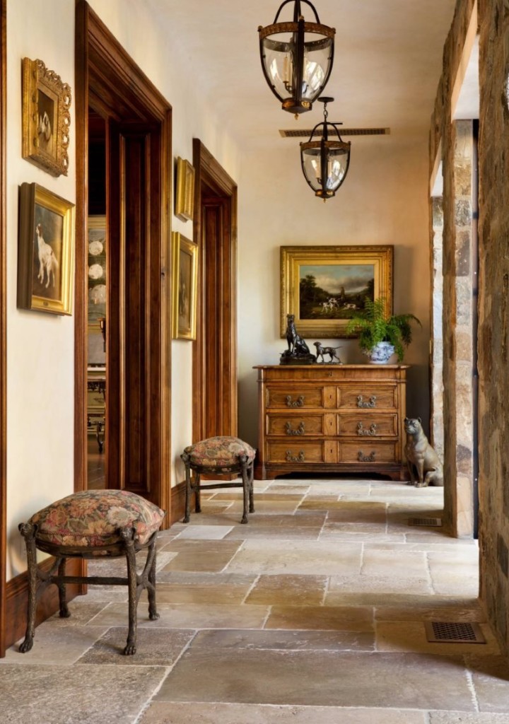 Large hallway of a country house in Italian style