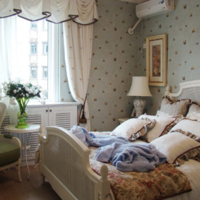 Yatak odası penceresinde doğal Tekstil