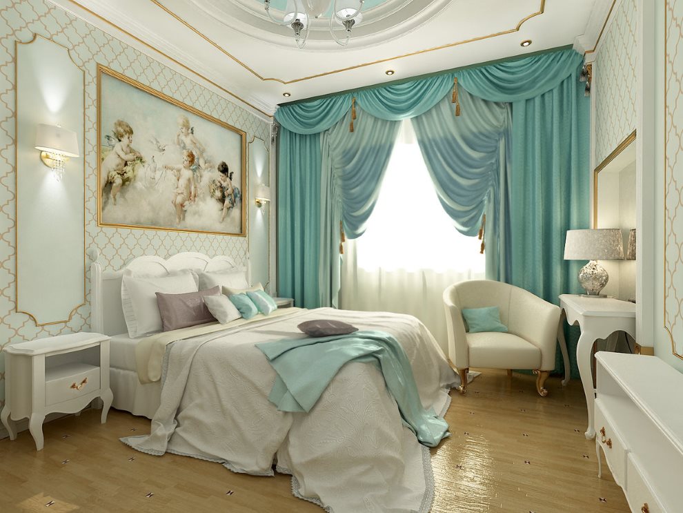 Yatak odası penceresinde bir lambrequin ile turkuaz perdeler