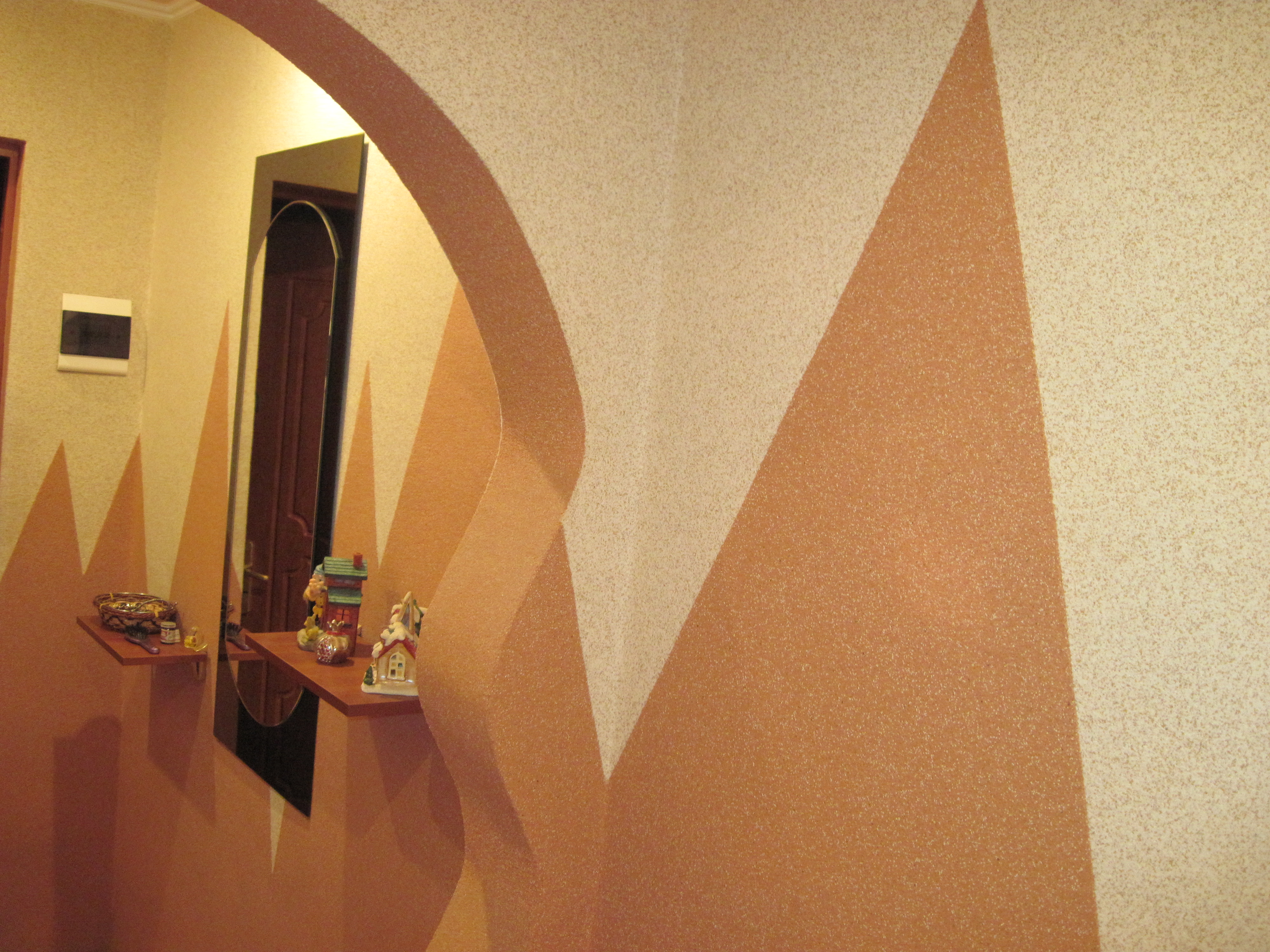 liquid wallpaper in the corridor with stone chips
