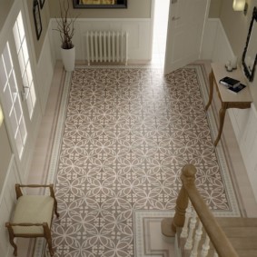 floor design in the hallway interior ideas